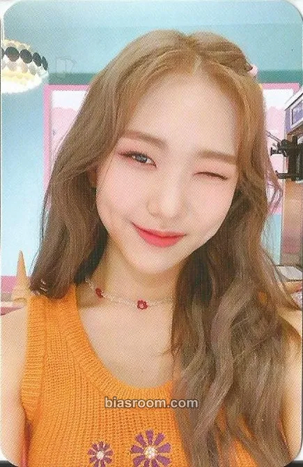 Huiyeon Vanilla Photocard - LIGHTSUM - LIGHTSUM K-pop photocard
