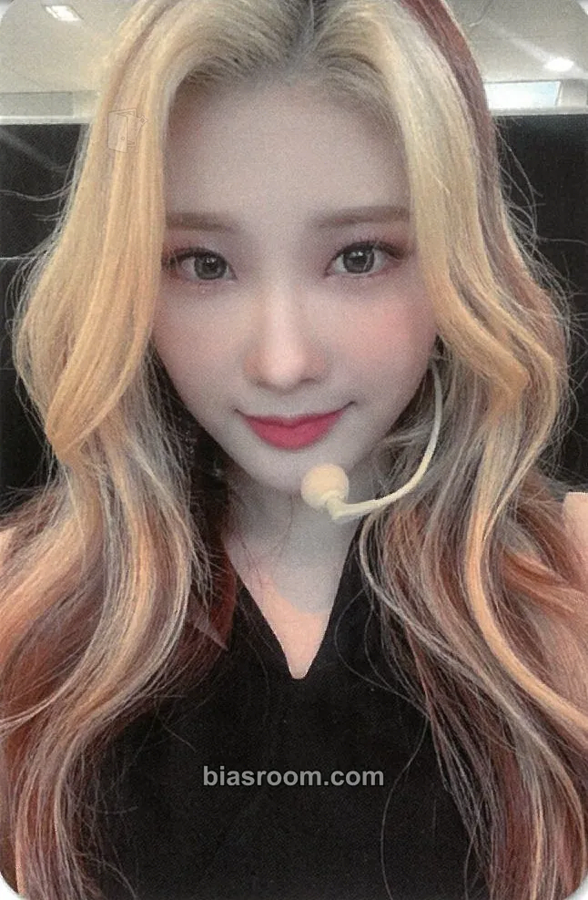 Chaein INTO VIOLET Photocard - PURPLE KISS - PURPLE KISS K-pop photocard