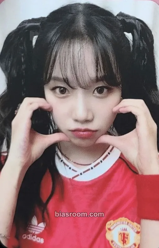 Jo Yuri Op.22 Y-Waltz : in Major Photocard - Jo Yuri K-pop photocard