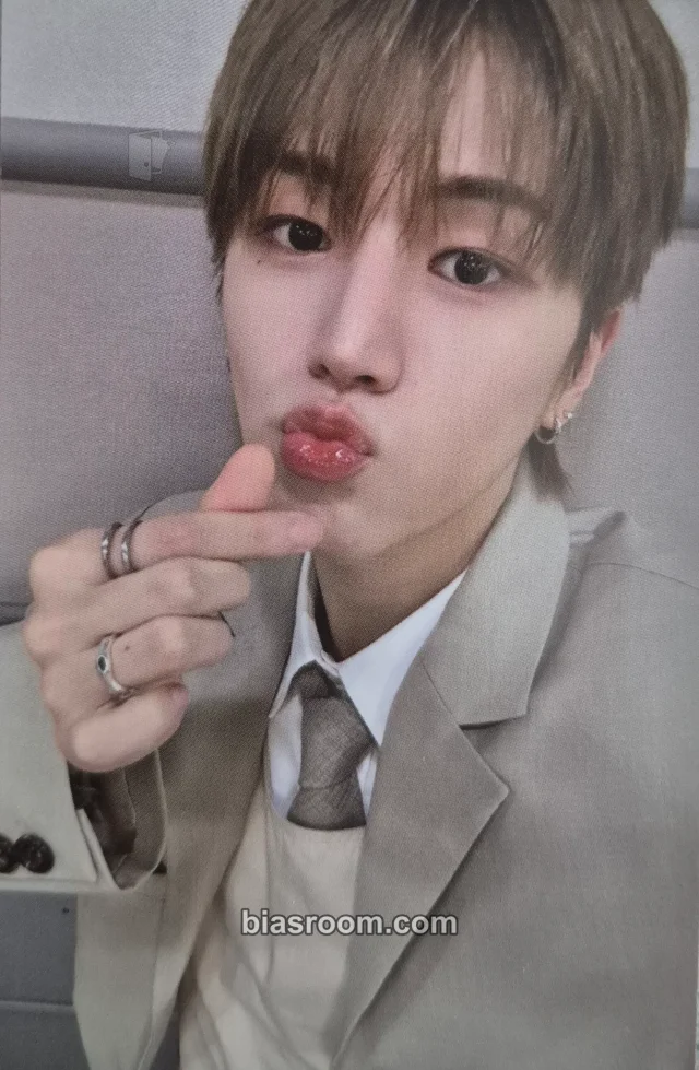 BOYNEXTDOOR - Riwoo - 19.99 Album keyring merch photocard