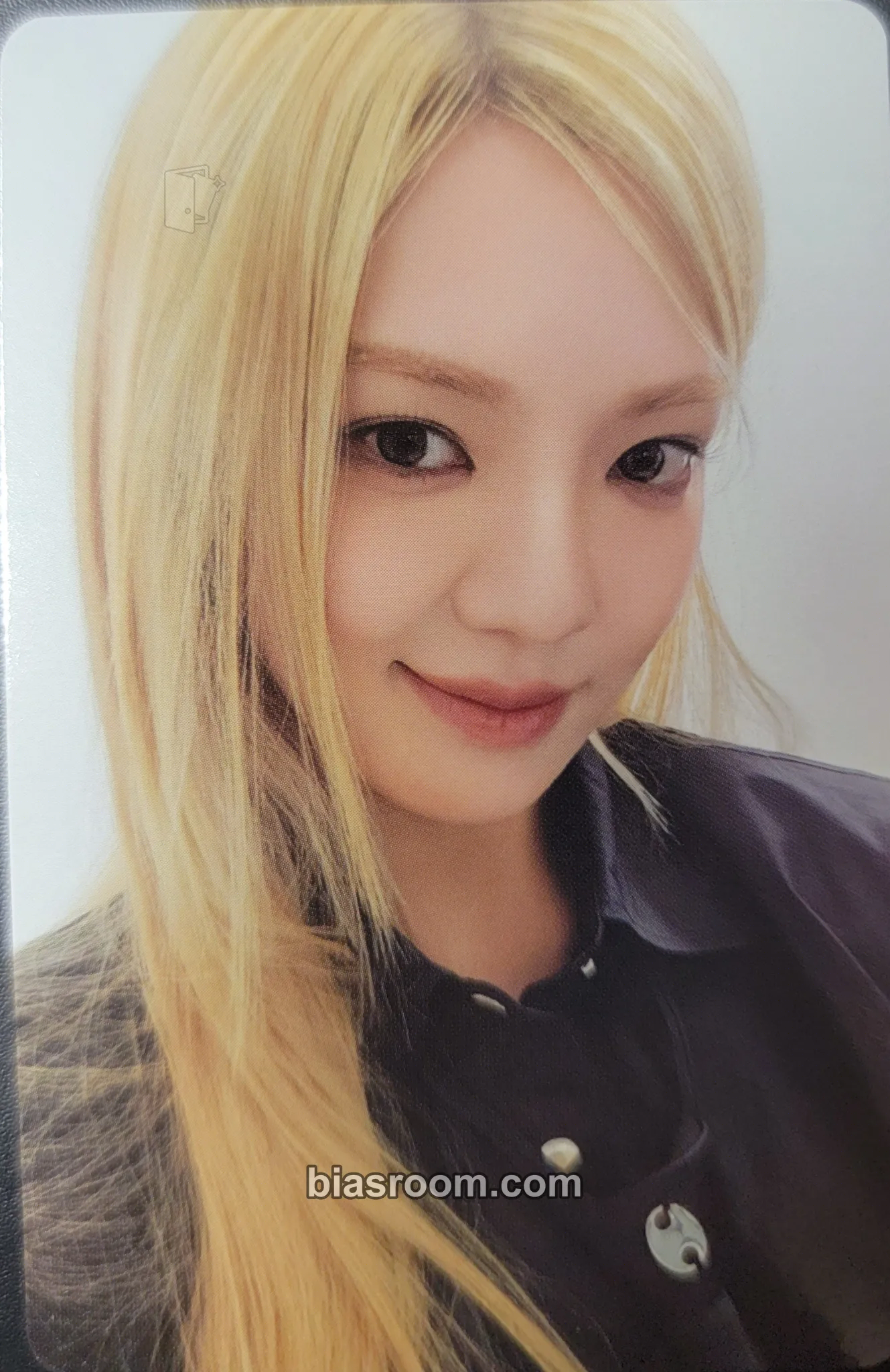 Hyoyeon Girl's Generation-Oh!GG - 2023 Season's Greetings Photocard - Girls' Generation - Girls' Generation K-pop photocard