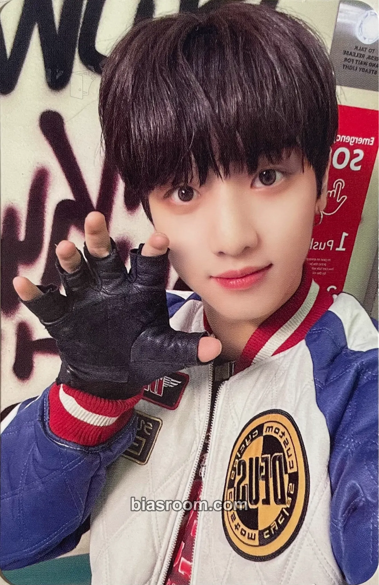 Yujun HOUSE OF TRICKY : Doorbell Ringing Photocard - xikers - xikers K-pop photocard