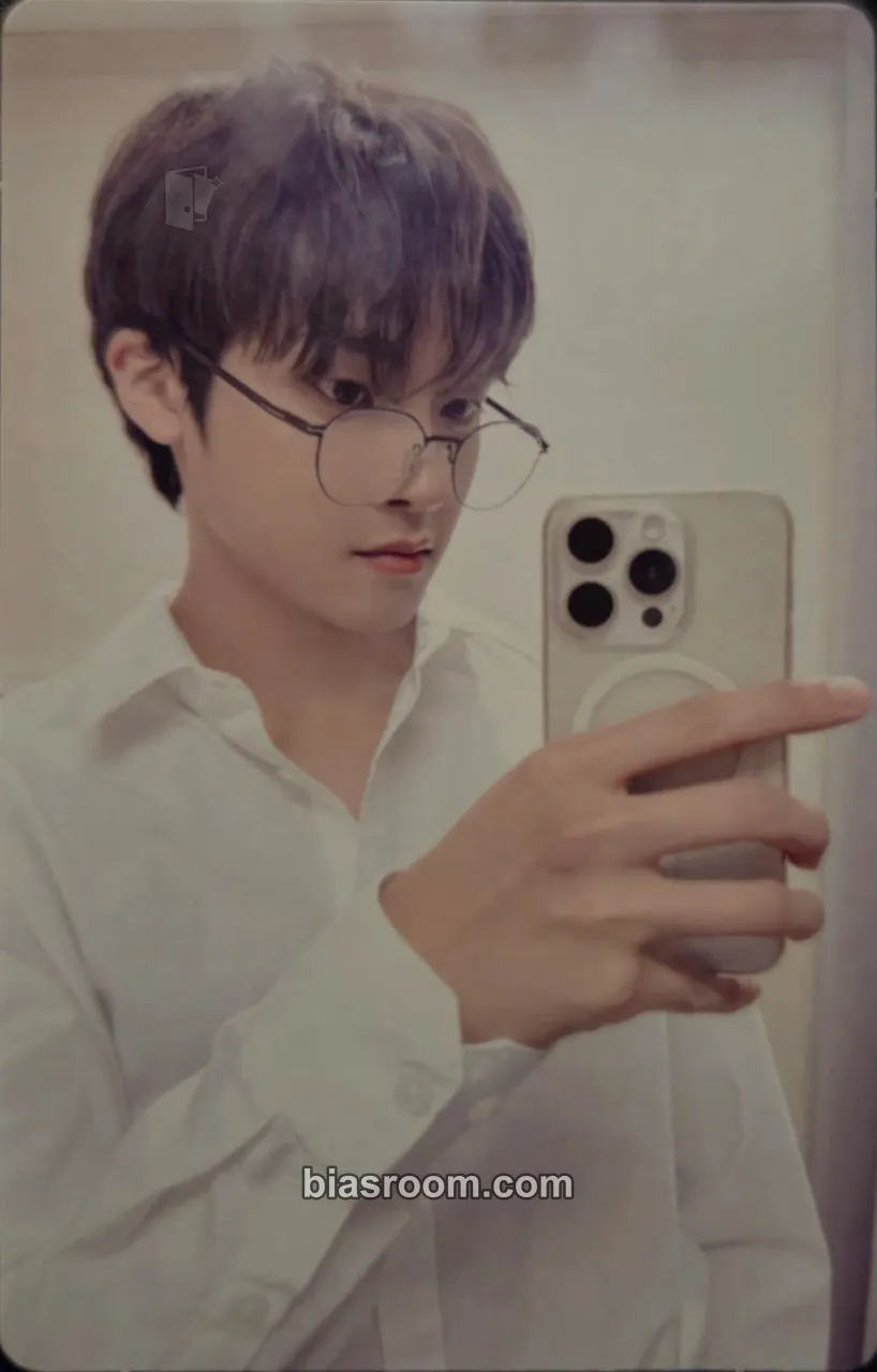 Junmin xikers 2025 World Tour 'Road to XY : Enter the Gate' Photocard - xikers - xikers K-pop photocard