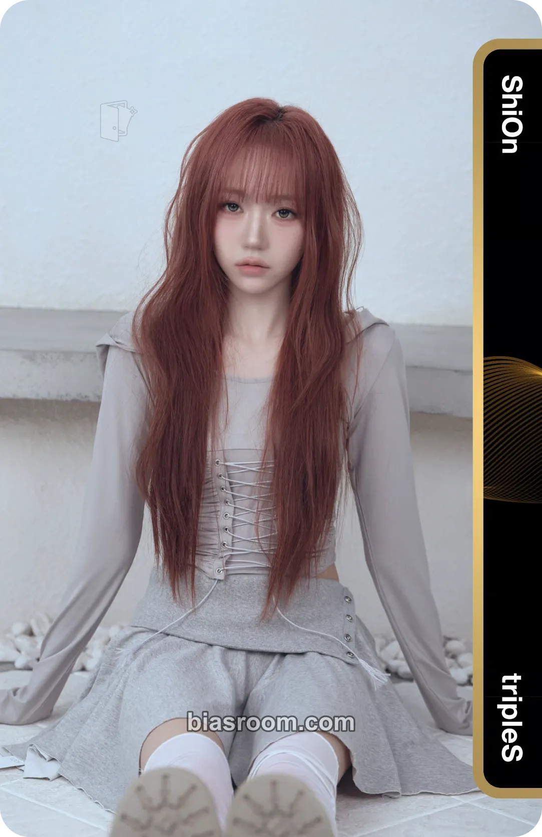 Shion LOVE&POP pt.1 Photocard - tripleS - tripleS K-pop photocard