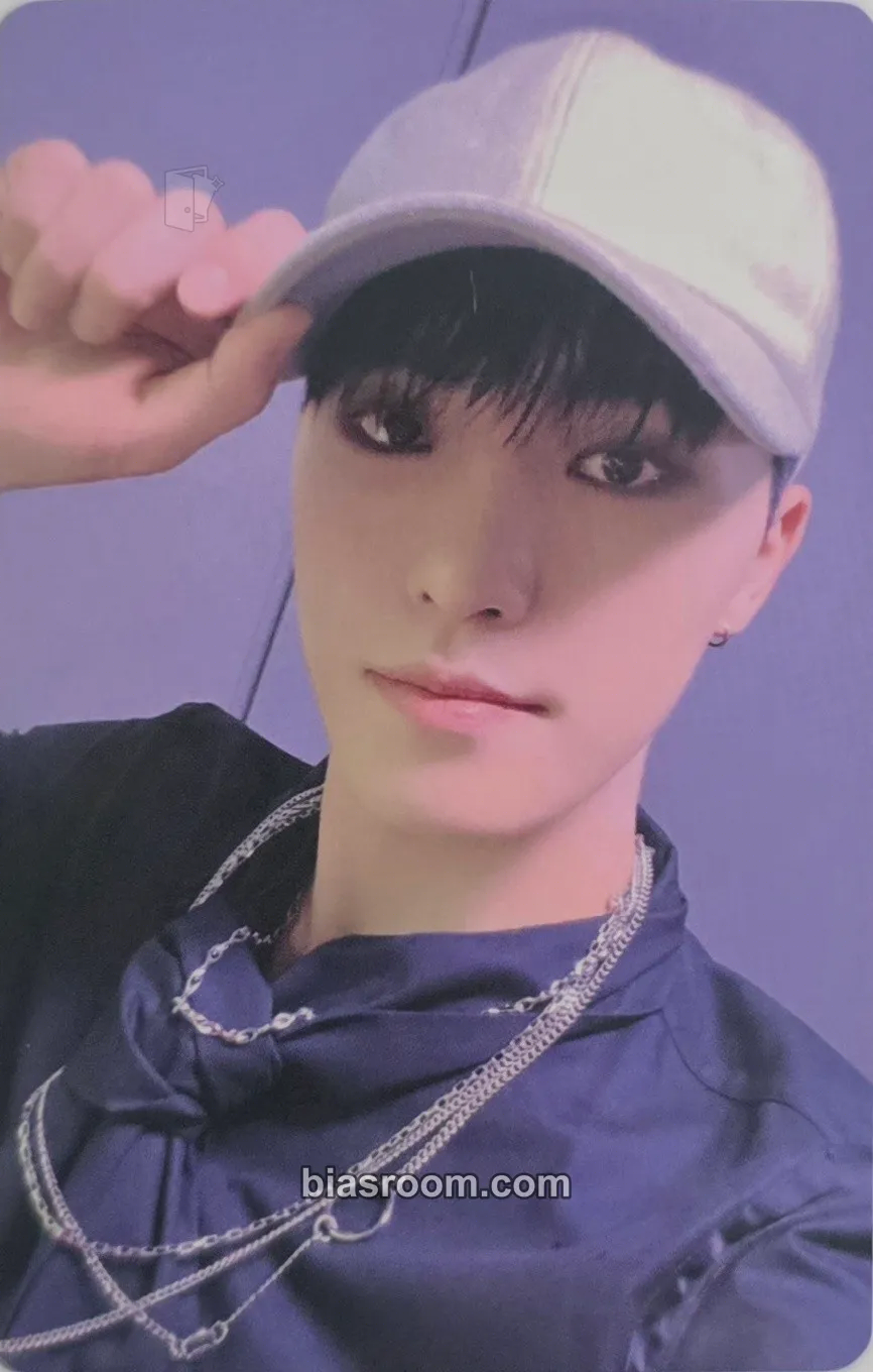 Dino 17 IS RIGHT HERE Photocard - SEVENTEEN - SEVENTEEN K-pop photocard