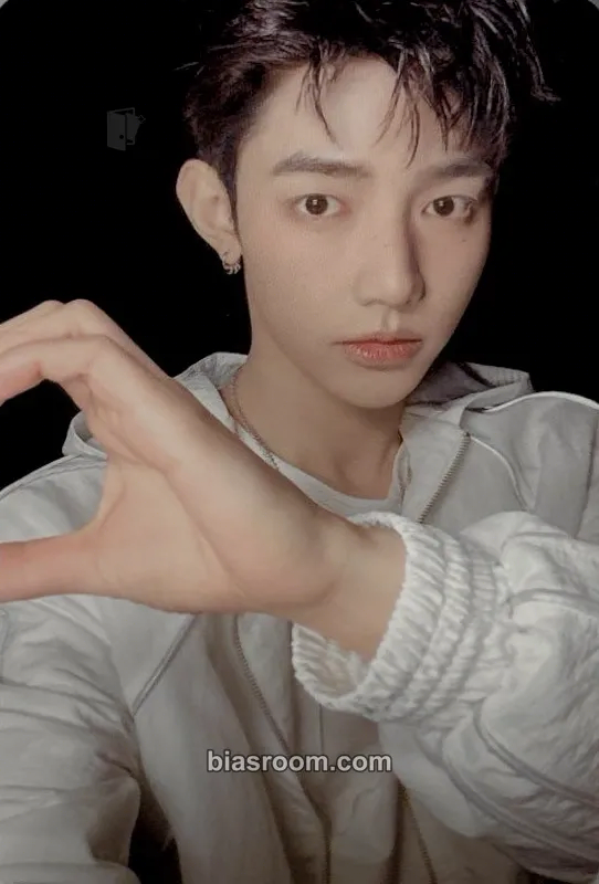 Hao Sequence 01: Curiosity Photocard - AND2BLE - AND2BLE K-pop photocard
