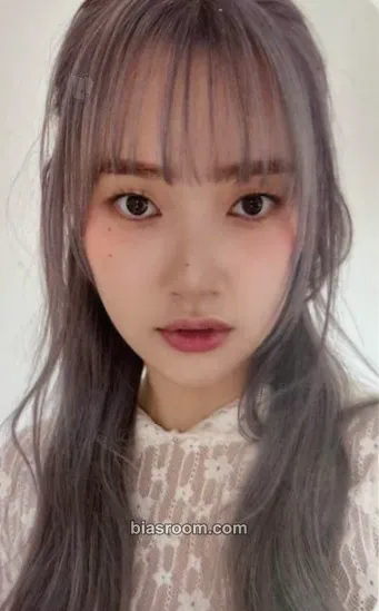 Geumhee L'heure Bleue Photocard - CSR - CSR K-pop photocard