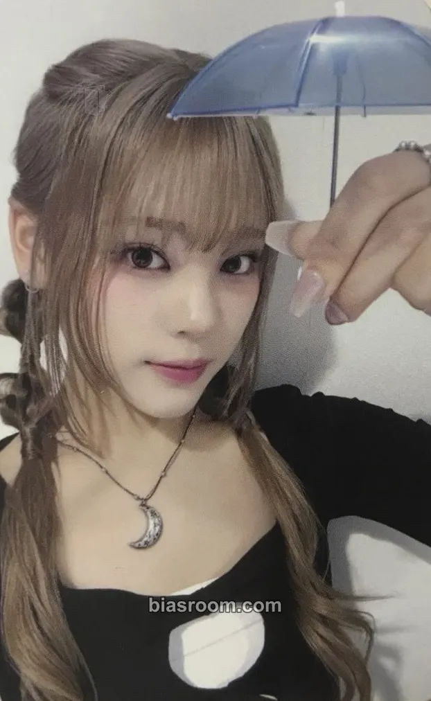 Sihyeon L'heure Bleue : Prologue Photocard - CSR - CSR K-pop photocard