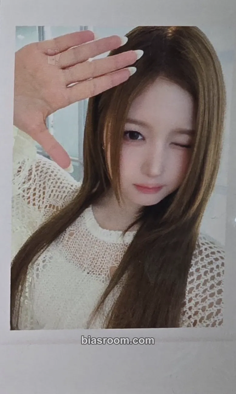 Joobin LOVE&POP pt.1 Photocard - tripleS - tripleS K-pop photocard