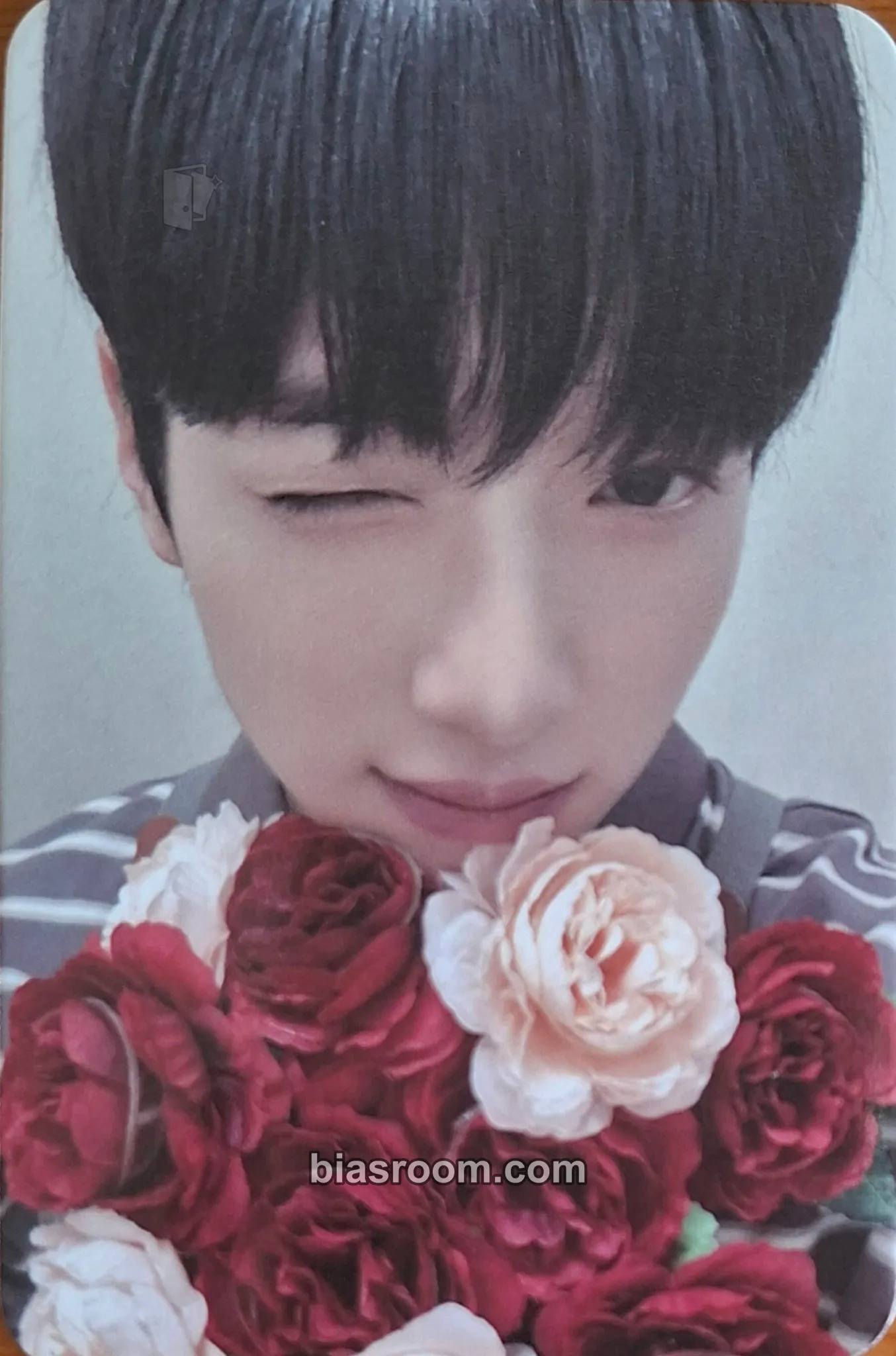 Yujun HOUSE OF TRICKY : SPUR Photocard - xikers - xikers K-pop photocard
