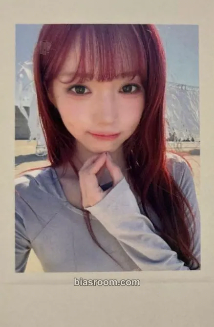 Shion LOVE&POP pt.1 Photocard - tripleS - tripleS K-pop photocard