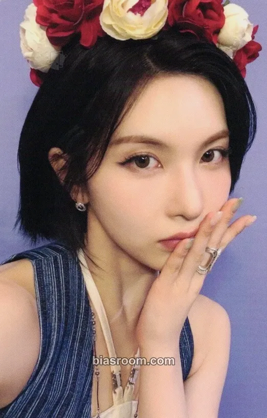 Bae Heavy Serenade Photocard - NMIXX - NMIXX K-pop photocard