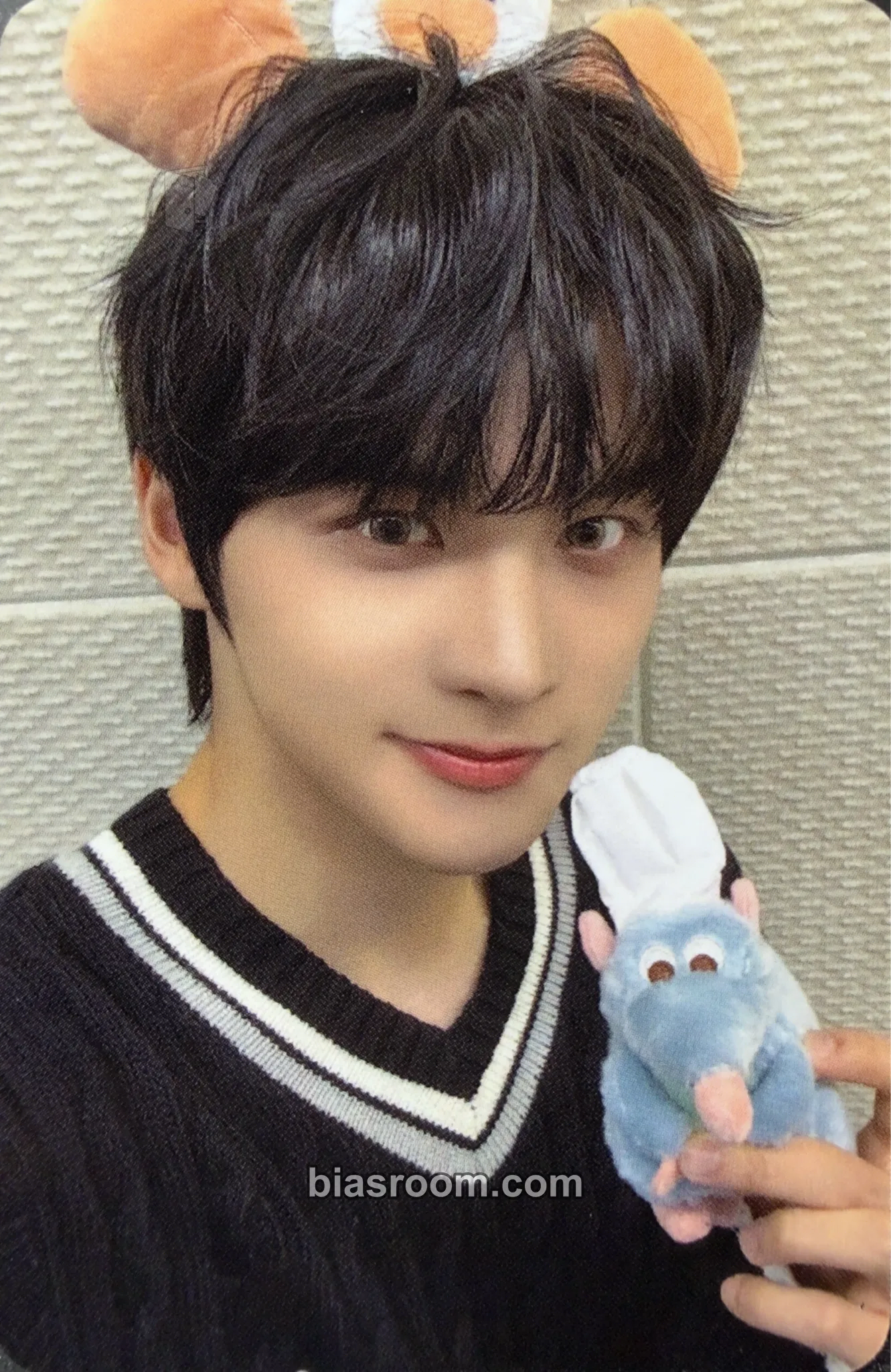Yoon PLAY BALL Photocard - NOWZ - NOWZ K-pop photocard