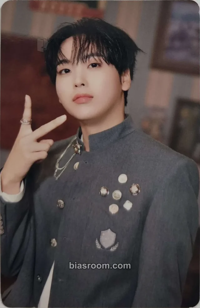 CRAVITY - Hyeongjun - Dilly Dally Album lucky draw (LD)