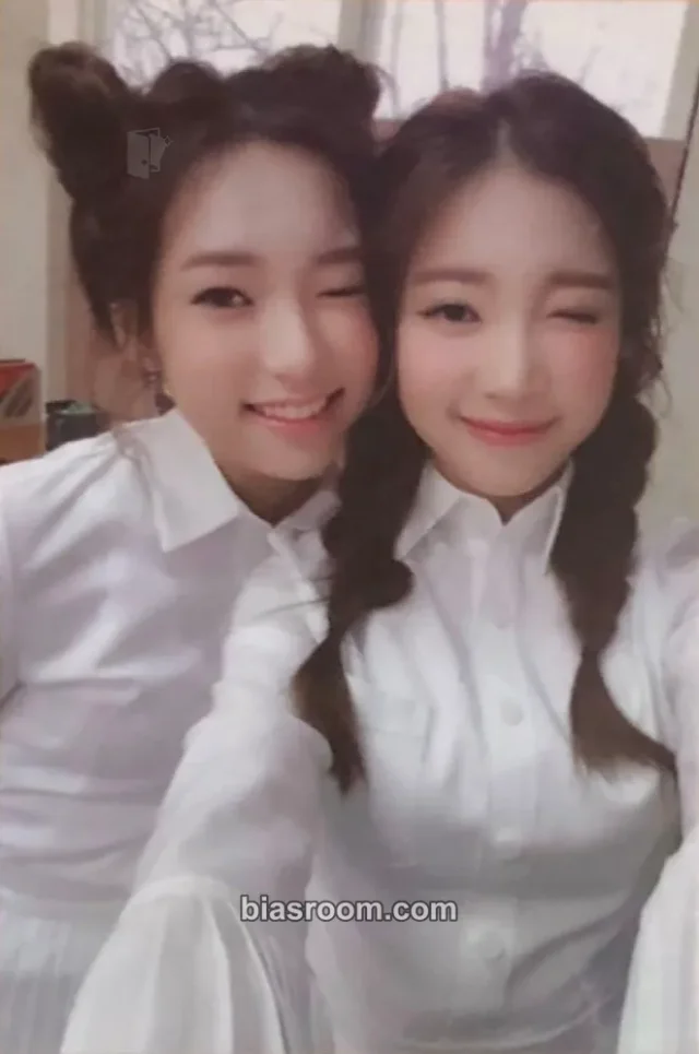 APRIL - Yena & Chaekyung - Prelude Album album photocard unit photocard