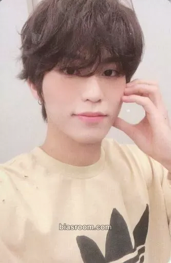 Park Jeongwoo 2023 Welcoming Collection Photocard - TREASURE - TREASURE K-pop photocard