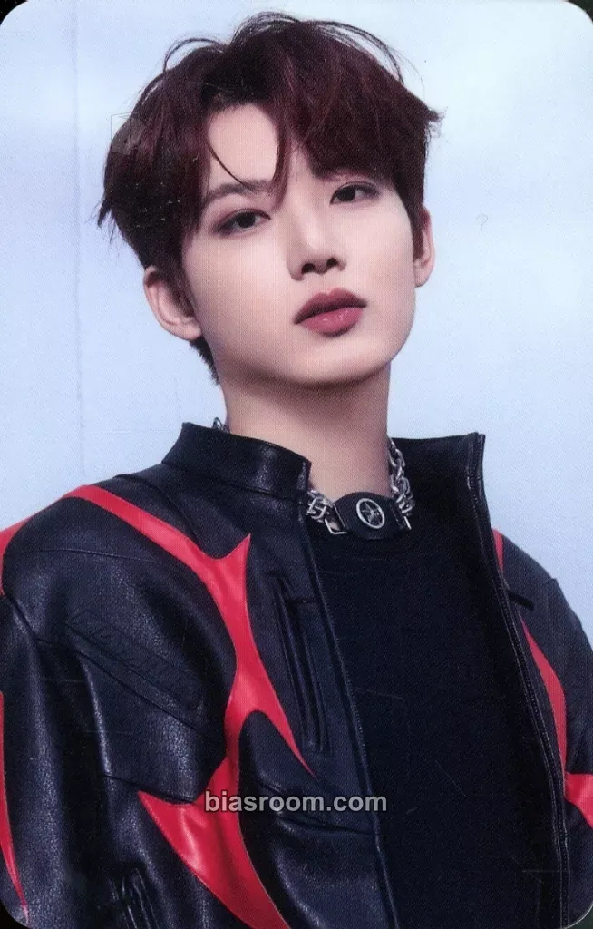 Junkyu KING KONG/REVERSE Photocard - TREASURE - TREASURE K-pop photocard