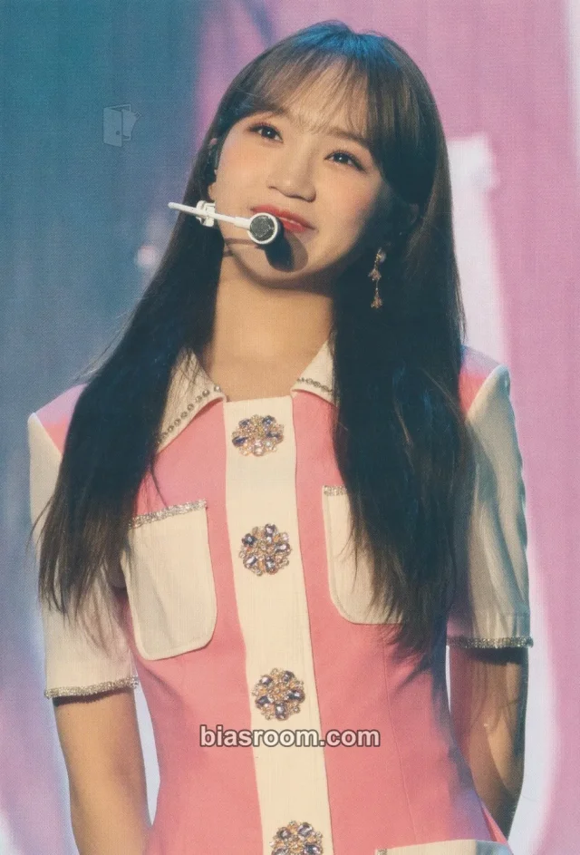 IZ*ONE - Kim Chaewon - EYES ON ME in JAPAN [SAITAMA SUPER ARENA] - Blu-Ray Edition Other postcard set postcard bluray version