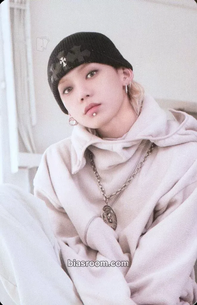Choi Hyunsuk 2024 Welcoming Collection Photocard - TREASURE - TREASURE K-pop photocard