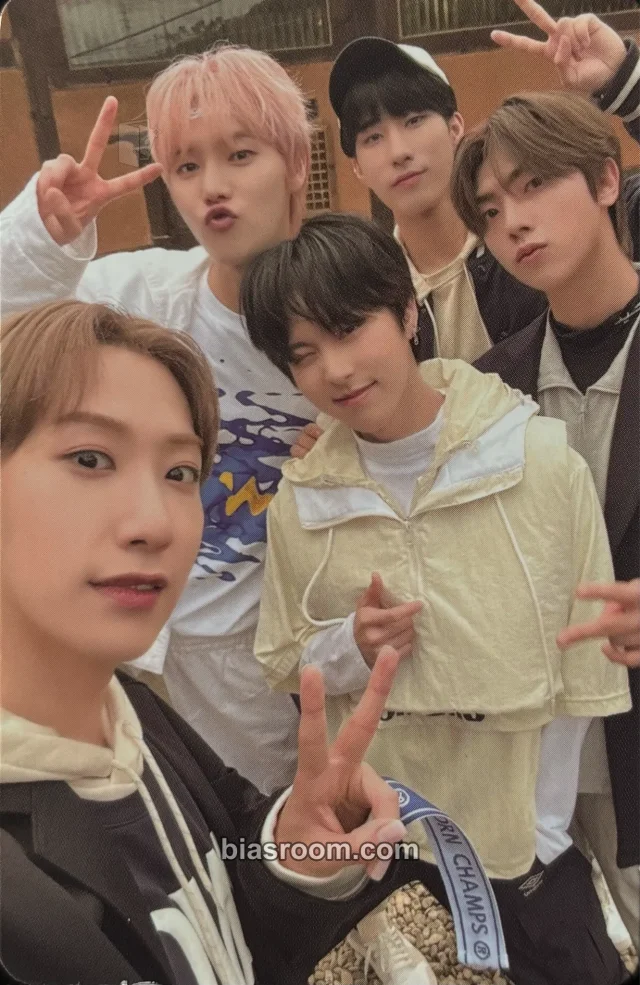 ONEWE - Other season's greetings