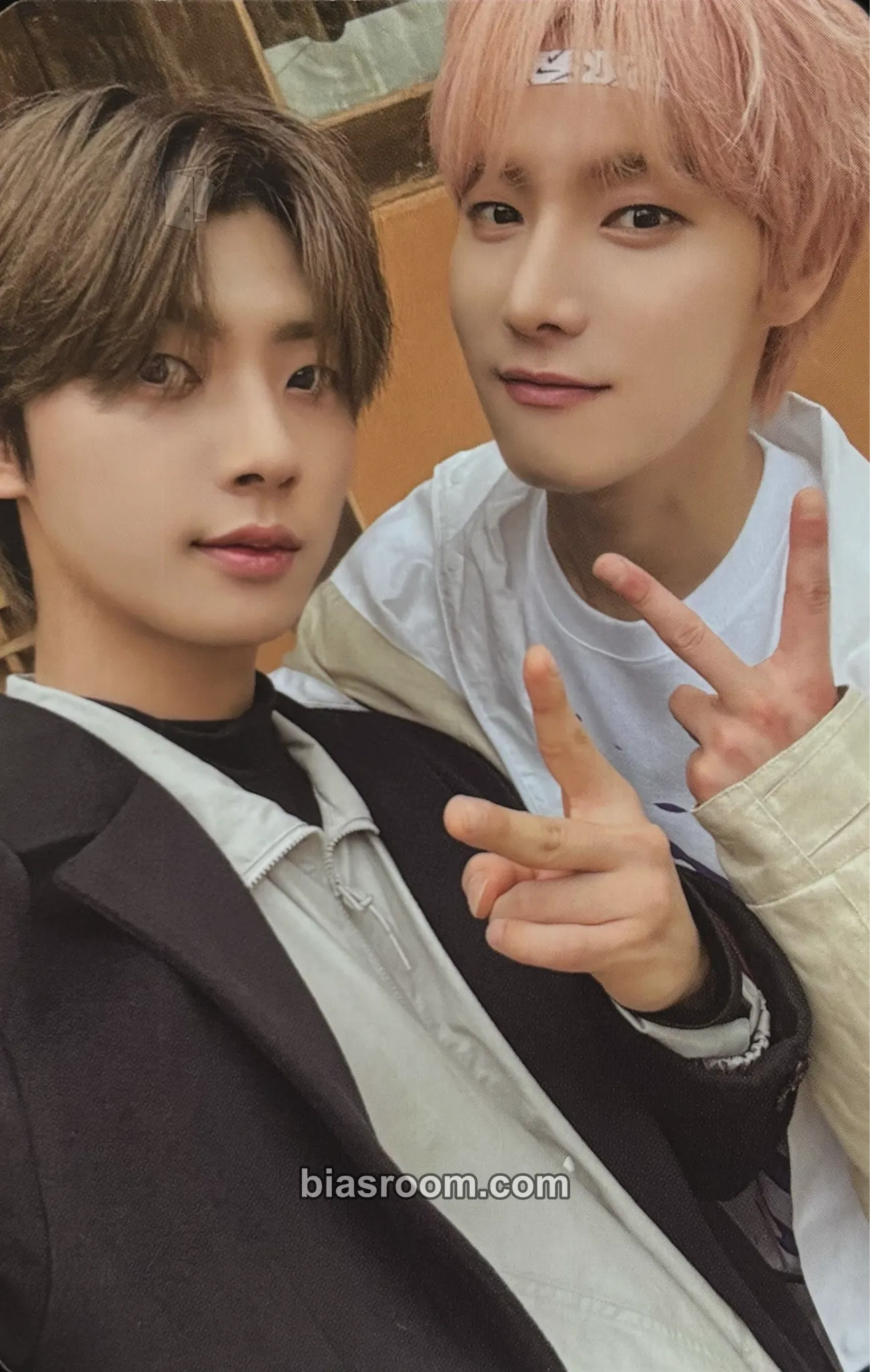 Season’s greetings 2023 - Take Five Photocard - ONEWE - ONEWE K-pop photocard