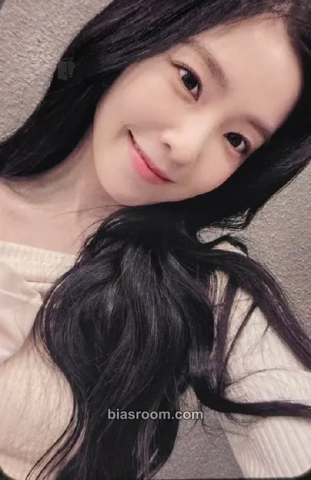 Irene Like A Flower Photocard - Red Velvet - Red Velvet K-pop photocard