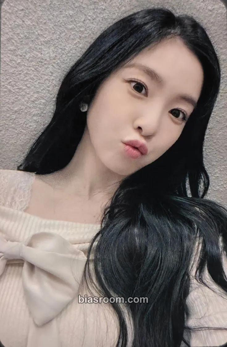 Irene Like A Flower Photocard - Red Velvet - Red Velvet K-pop photocard
