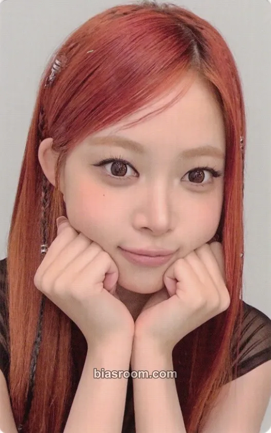 Hong Eunchae PUREFLOW pt.1 Photocard - LE SSERAFIM - LE SSERAFIM K-pop photocard