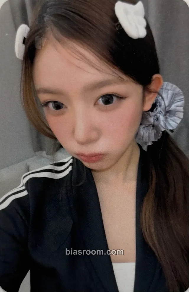 Baby DONT Cry - Kumi - After Cry Album withmuu/withdrama round 4 fansign