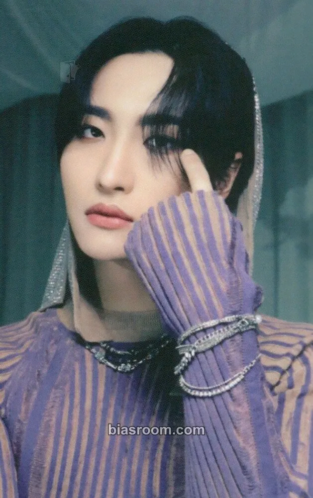 Seonghwa GOLDEN HOUR : Part.1 Photocard - ATEEZ - ATEEZ K-pop photocard