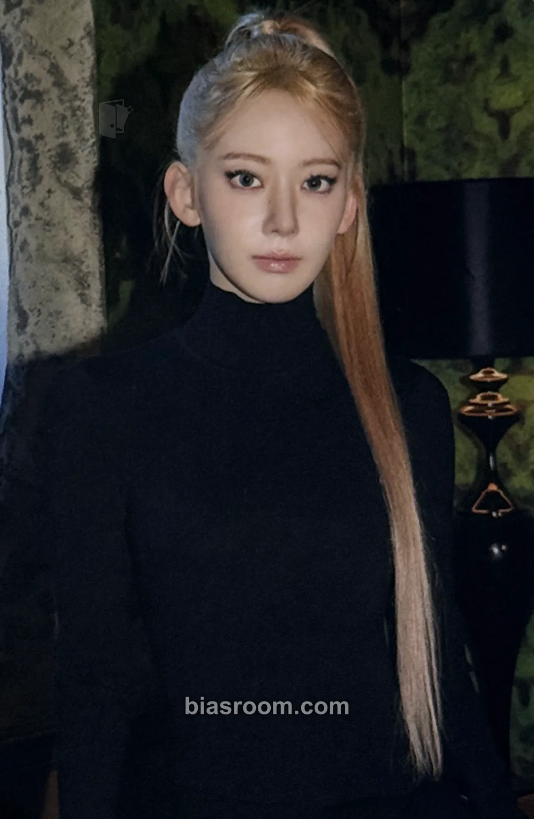 Sakura PUREFLOW pt.1 Photocard - LE SSERAFIM - LE SSERAFIM K-pop photocard