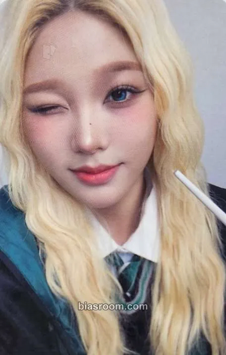 Jiana ATE THAT Photocard - Young Posse - Young Posse K-pop photocard