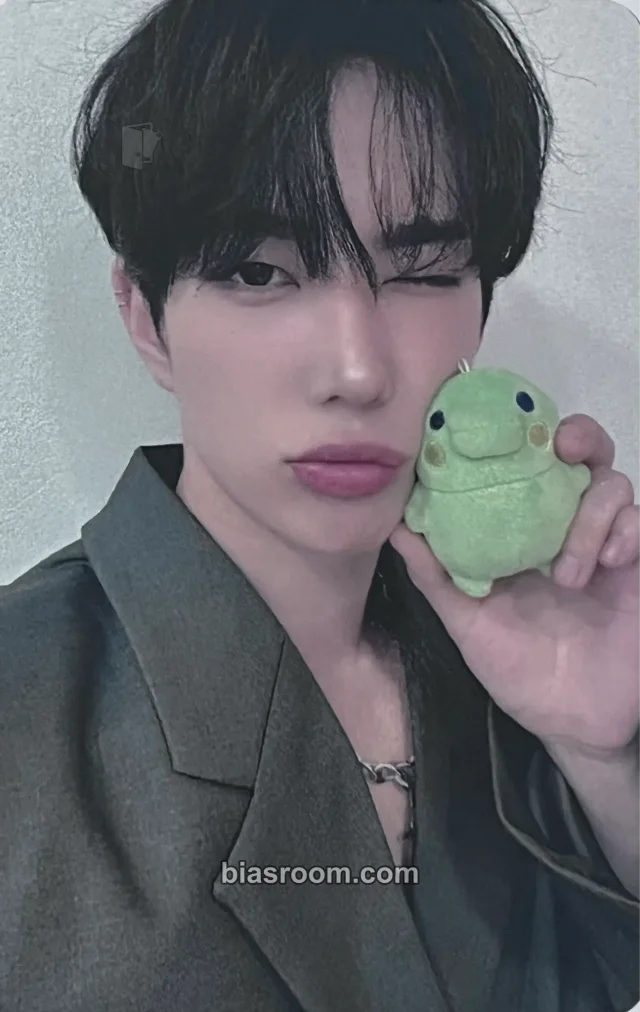 ONE PACT - Jongwoo - ONE FACT Album hellolive video call (fancall) round 4