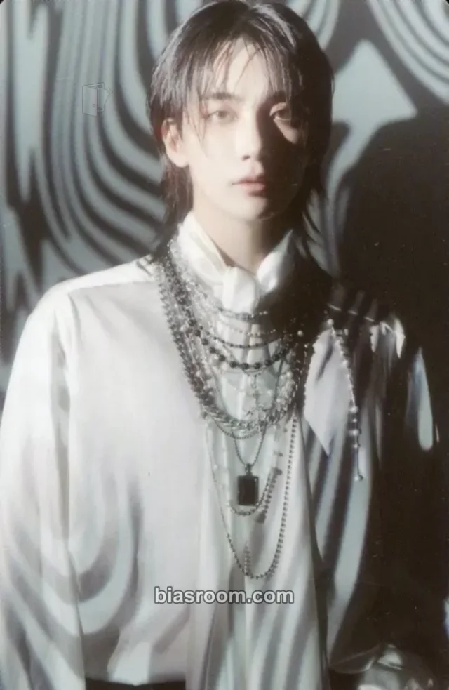 SEVENTEEN - Jeonghan - This Man Album pop-up store merch photocard photocard set version 1