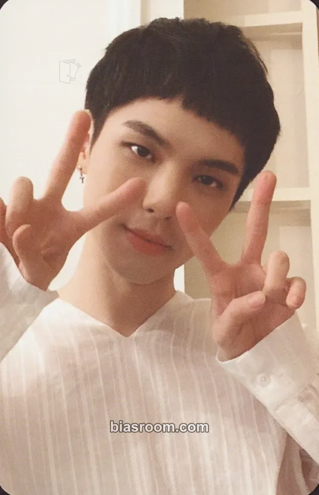 BX Hello FIX Online Fanmeeting Photocard - CIX - CIX K-pop photocard