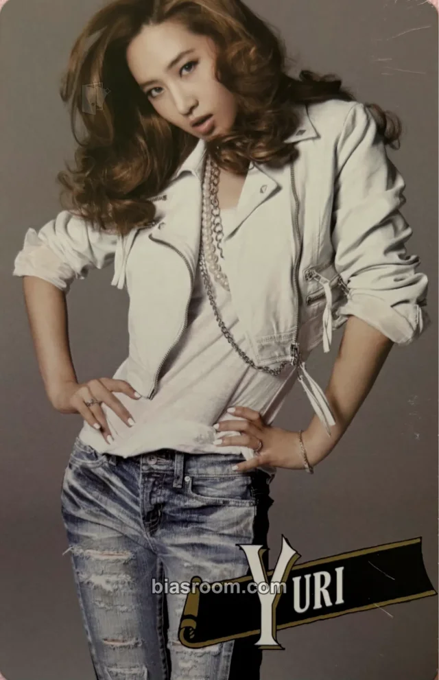 Girls' Generation - Yuri - The First Japan Arena Tour Event photocard set merch photocard
