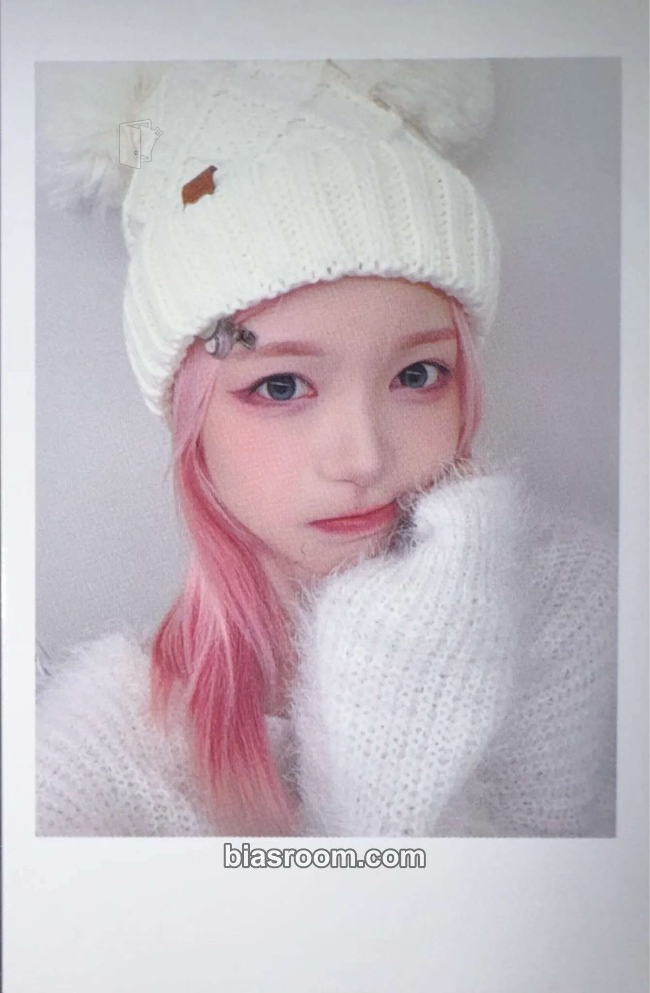 Chaewon Beyond Beauty Photocard - tripleS - tripleS K-pop photocard
