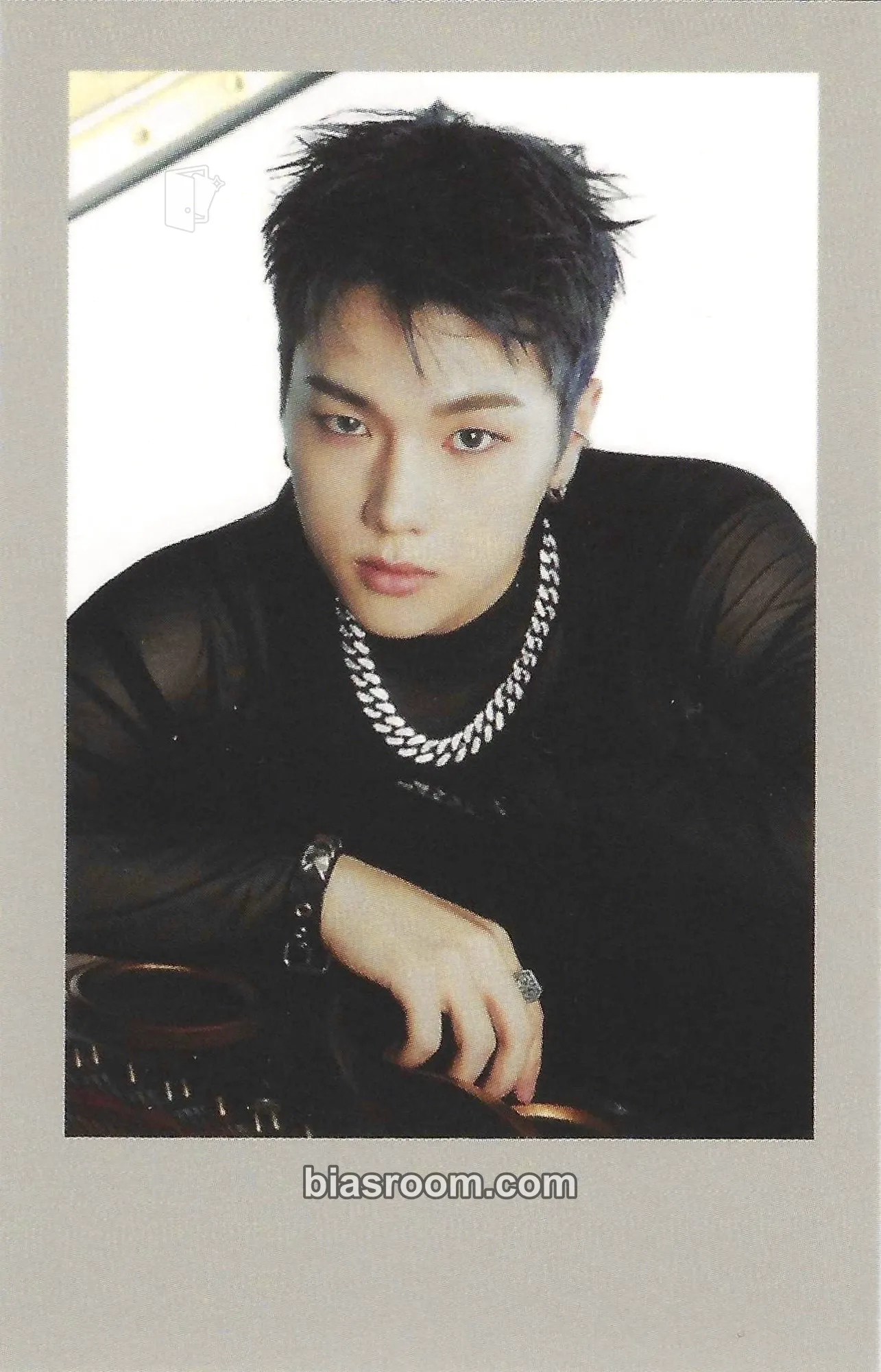 Jungsu LIVE and FALL Seoul Photocard - Xdinary Heroes - Xdinary Heroes K-pop photocard