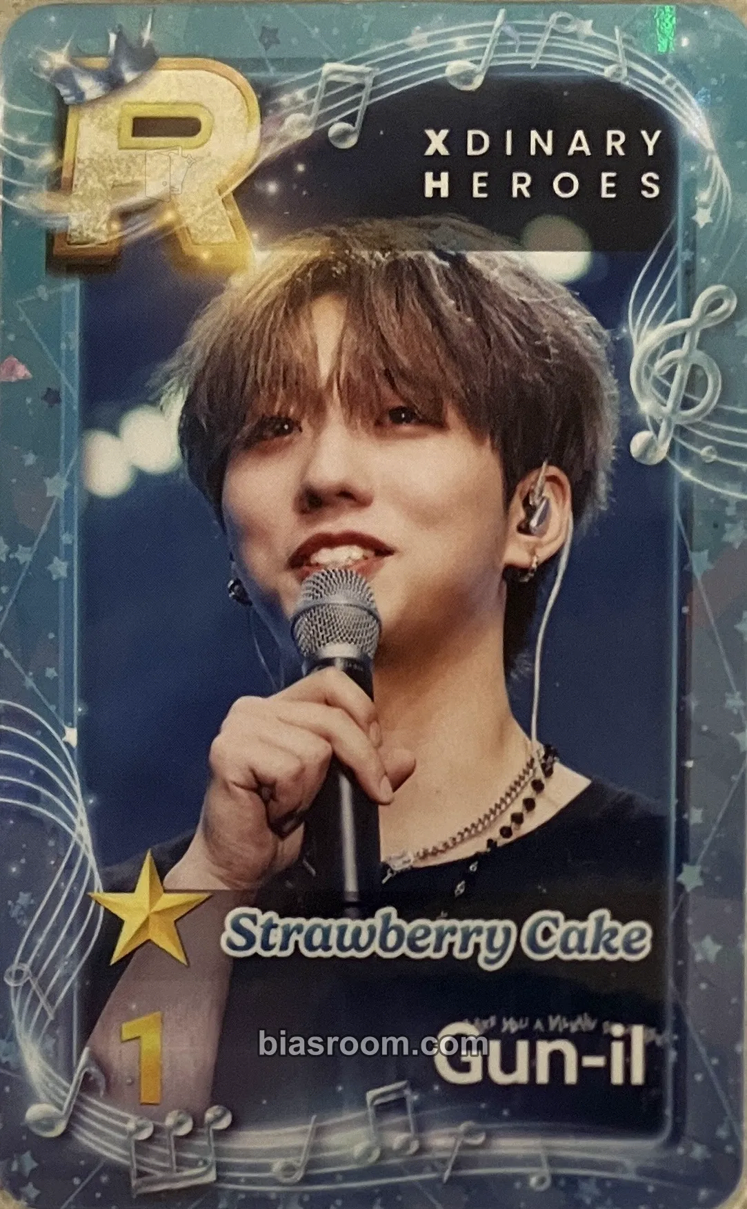 Gunil SUPERSTAR in Tokyo Photocard - Xdinary Heroes - Xdinary Heroes K-pop photocard