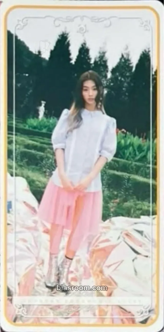GOOD DAY - Hyeonju - All Day Good Day Album album photocard non-standard size