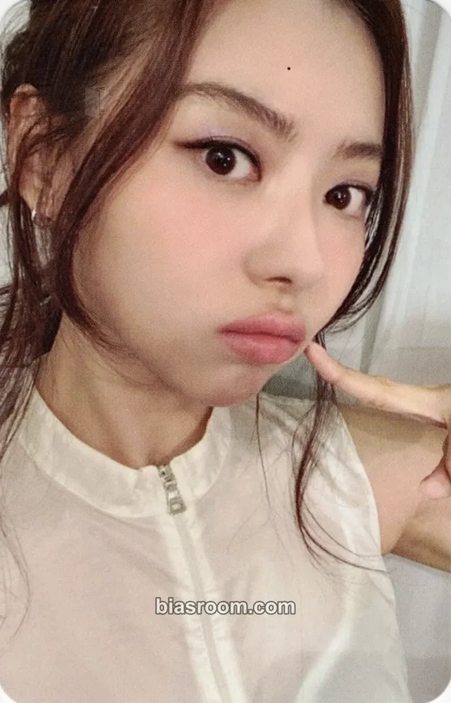 I.O.I - Nayoung - LOOP Album pob (pre-order benefit) yes24