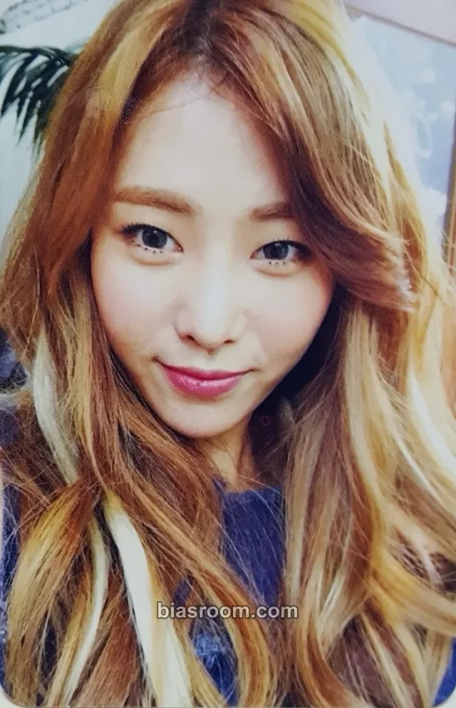gugudan - Haebin - Act 1: The Little Mermaid Album album photocard