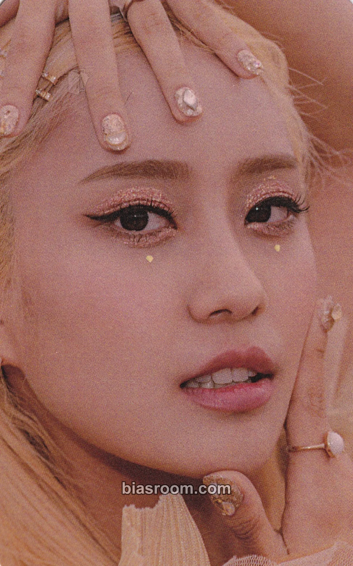 SangA Shadow Play Photocard - PinkFantasy - PinkFantasy K-pop photocard