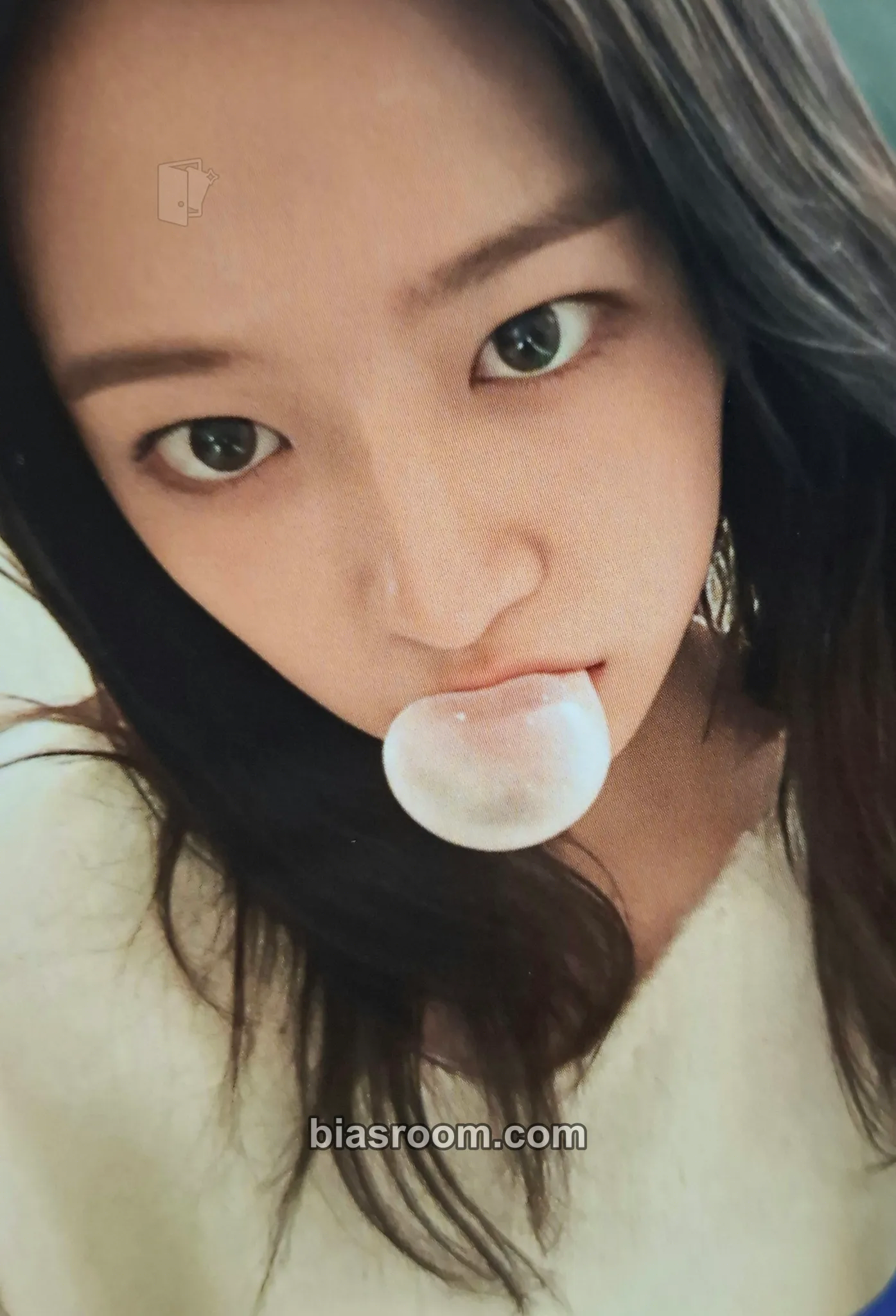 Yujin IVE x HIT! Magazine Photocard - IVE - IVE K-pop photocard