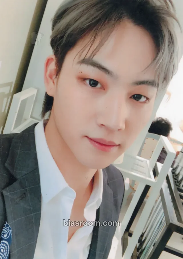 GOT7 - Jay B - Present: YOU Album broadcast entrance / attendance benefit