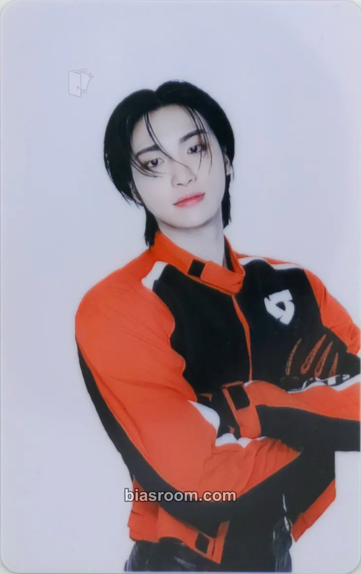 Seonghwa Destiny's Memories Exhibition Photocard - ATEEZ - ATEEZ K-pop photocard