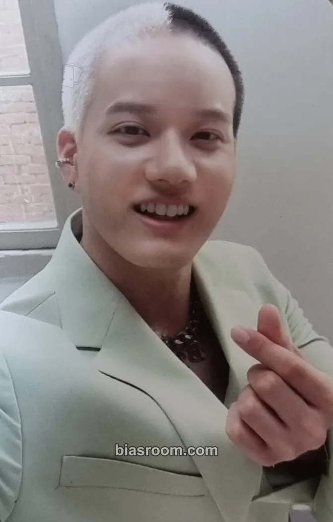 Peniel 4U : OUTSIDE Photocard - BTOB - BTOB K-pop photocard