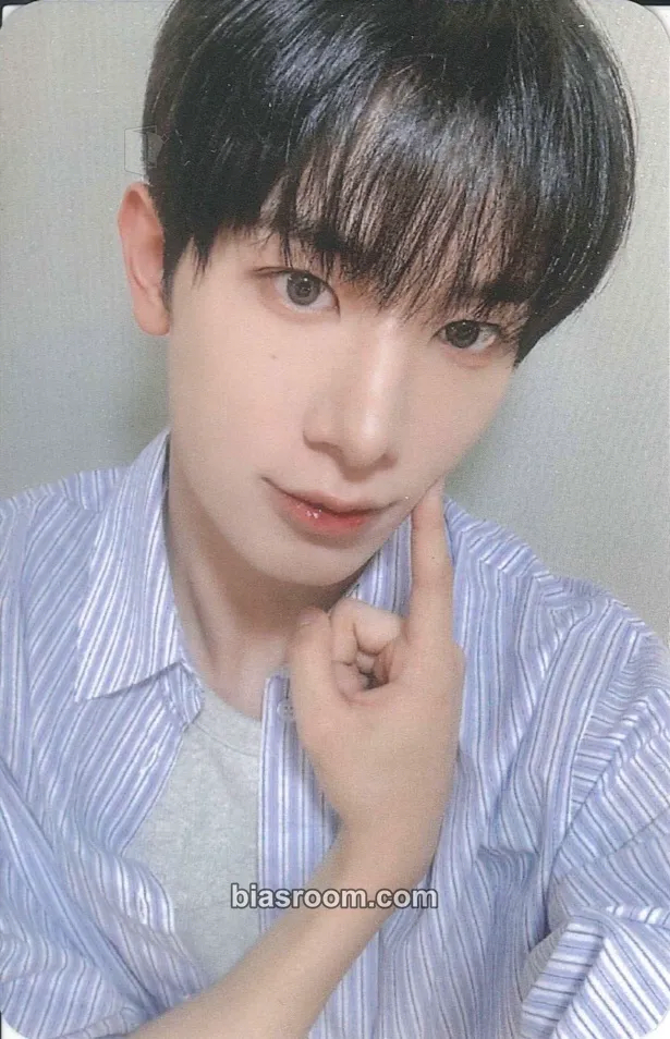 Kunho Smoke Point Photocard - ALL(H)OURS - ALL(H)OURS K-pop photocard