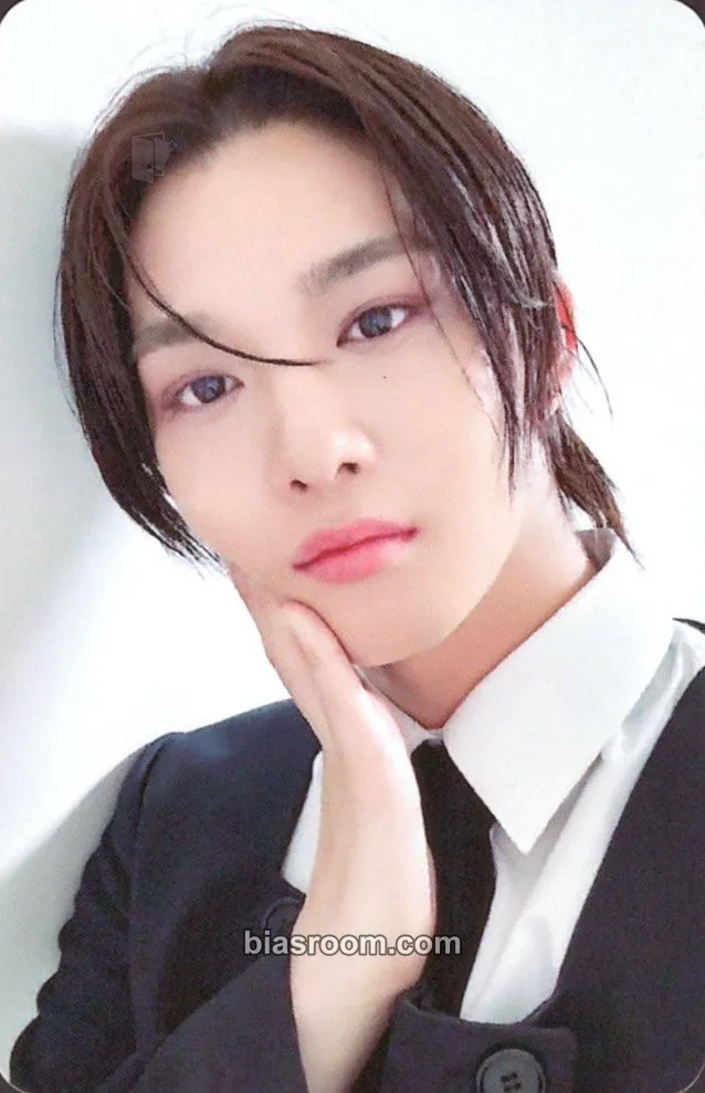Jinyoung 0 or 1 Photocard - CIX - CIX K-pop photocard