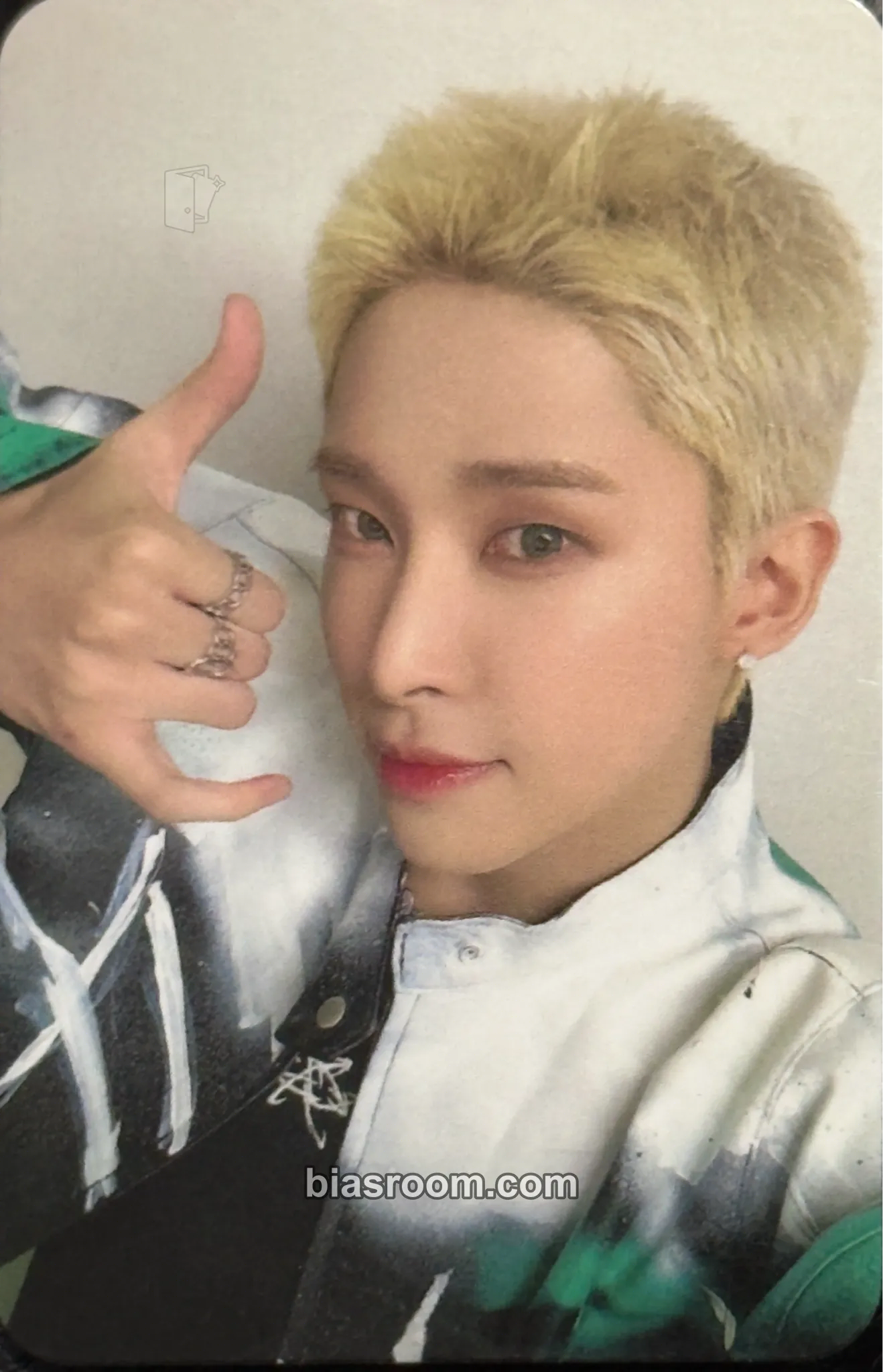 Leon Chameleon Photocard - TRENDZ - TRENDZ K-pop photocard